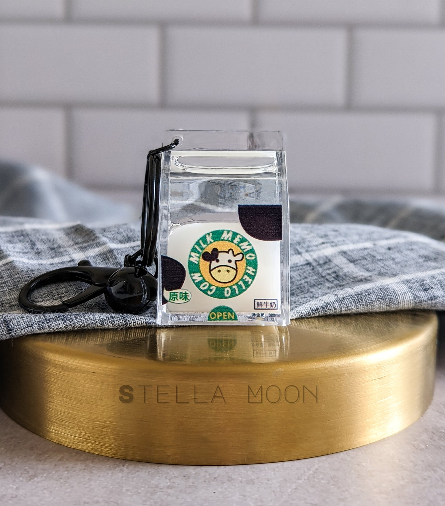 Milk Liquid Keychain - The Stella Moon Shop