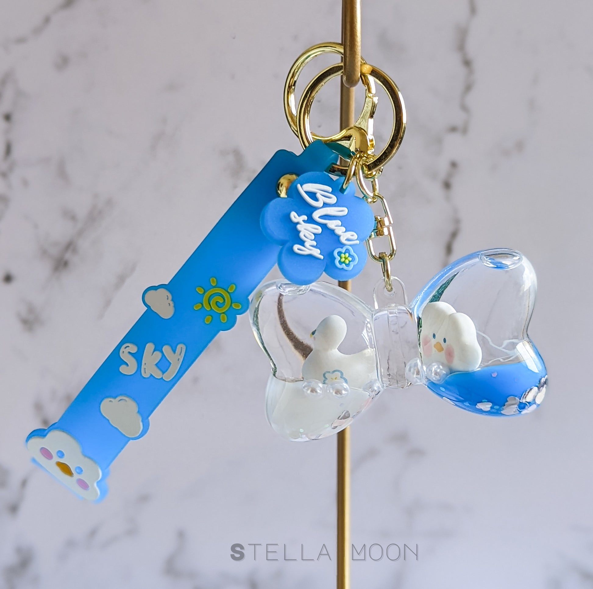 Cloudy Duck Liquid Keychain - The Stella Moon Shop