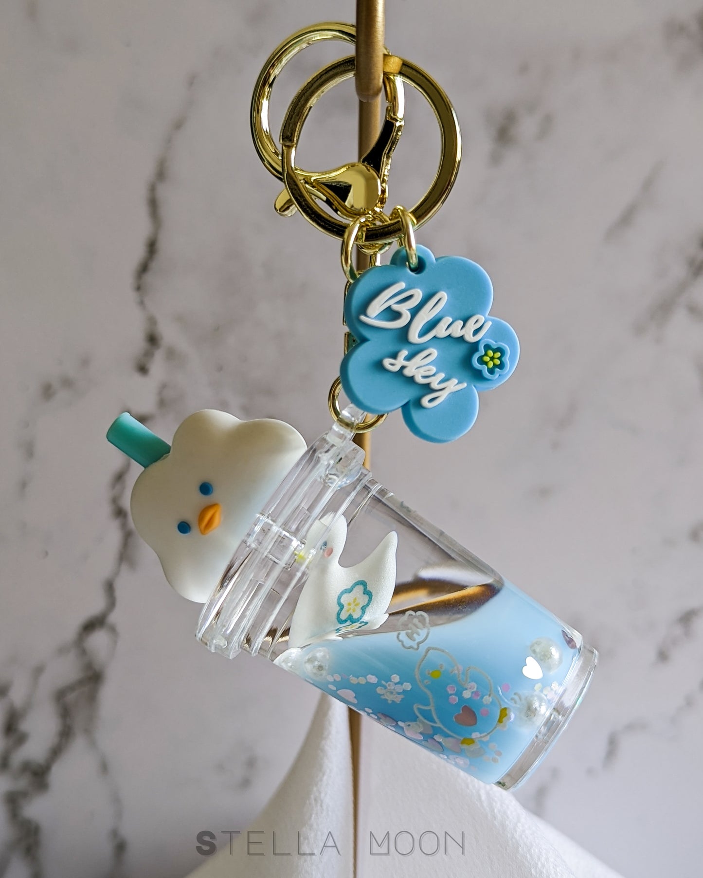 Cloudy Duck Liquid Keychain - The Stella Moon Shop