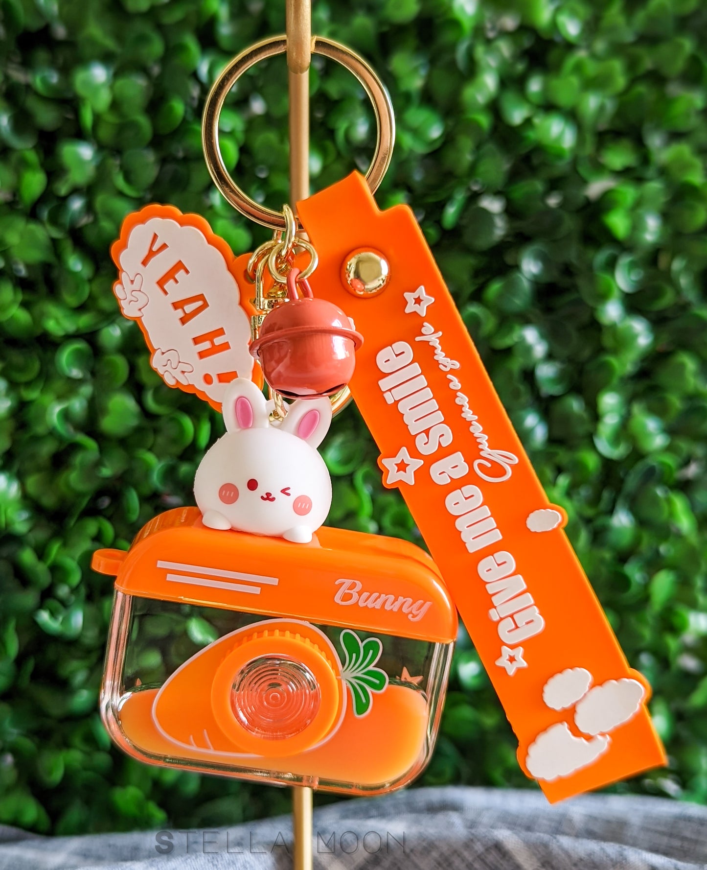 Camera Liquid Keychain - The Stella Moon Shop