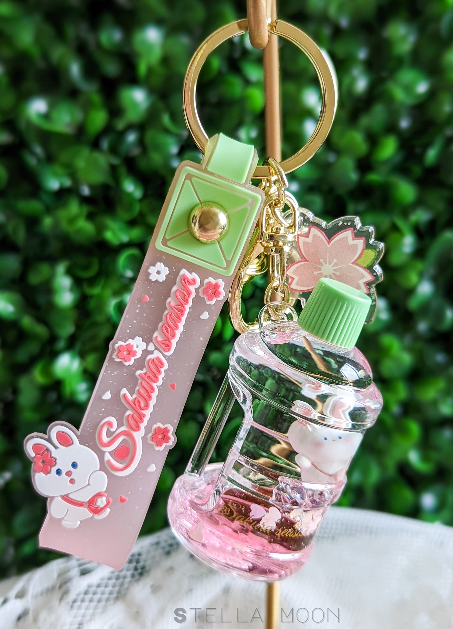 Sakura Bunny Liquid Keychain - The Stella Moon Shop