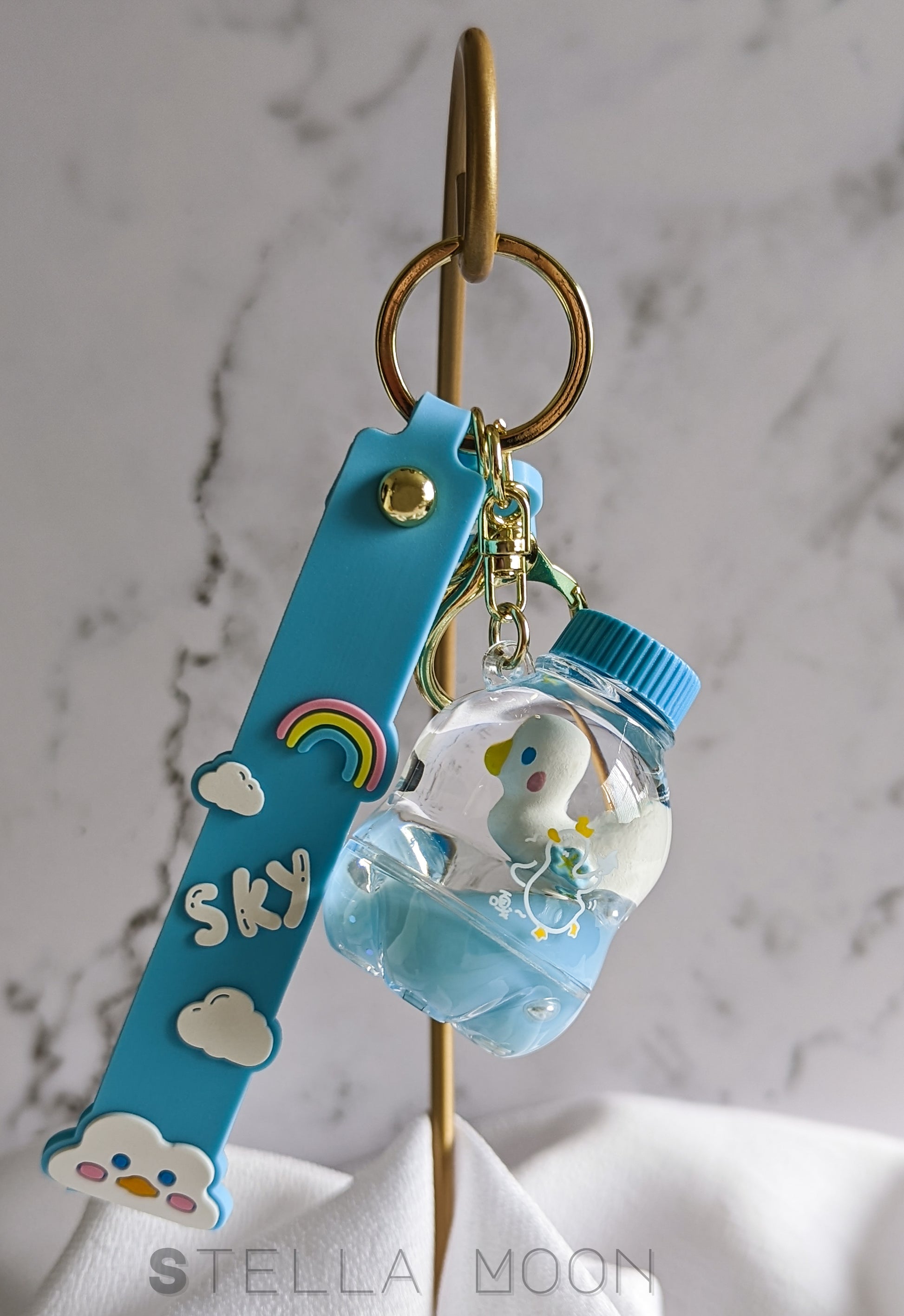 Cloudy Duck Liquid Keychain - The Stella Moon Shop