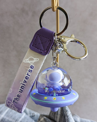 Space Ship Liquid Keychain - The Stella Moon Shop