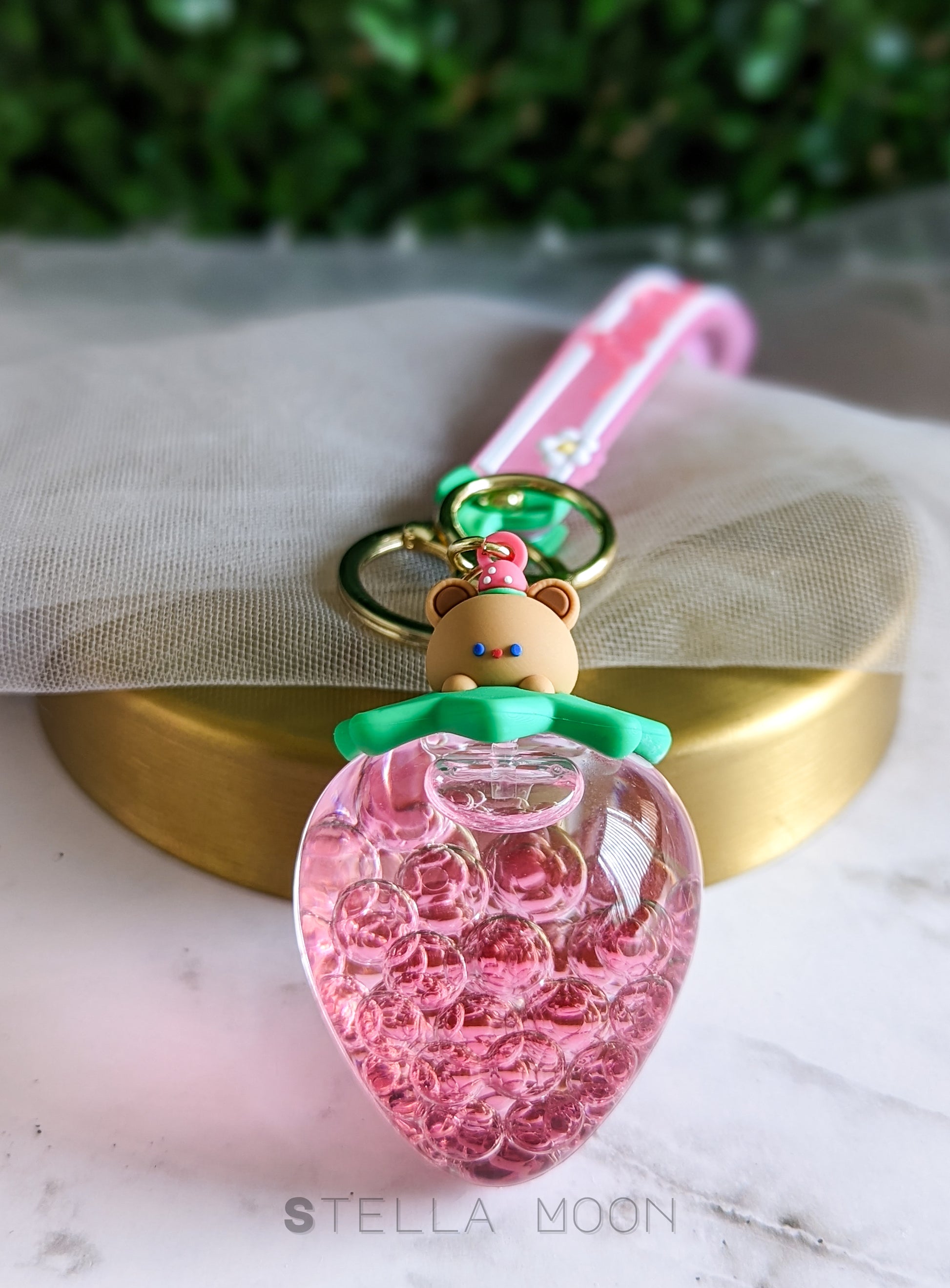 Strawberry Liquid Keychain - The Stella Moon Shop