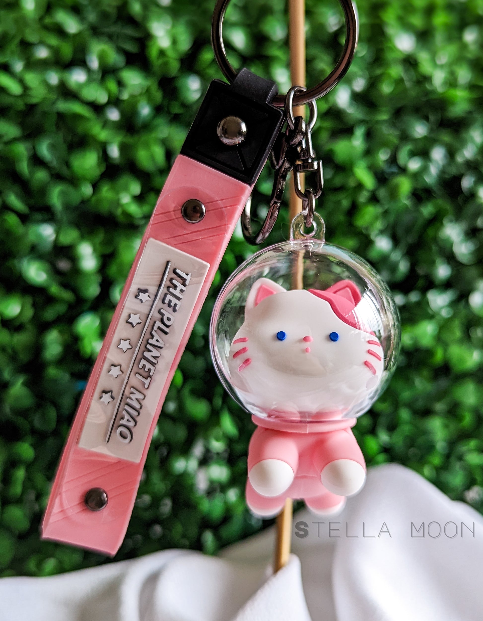 Astronaut Cat Keychain - The Stella Moon Shop