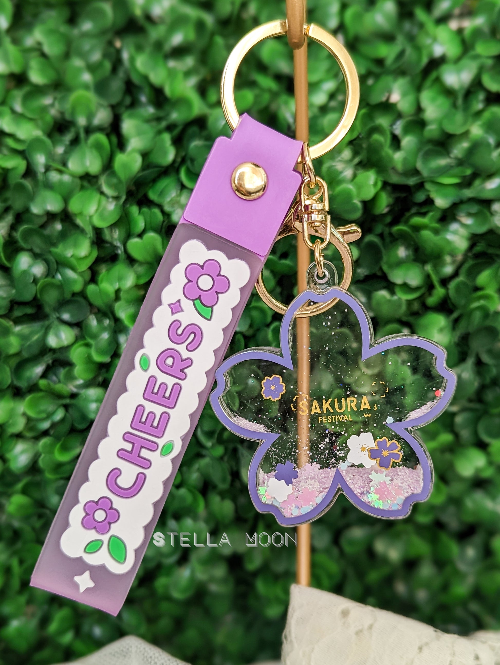 Sakura Flower Liquid Keychain - The Stella Moon Shop