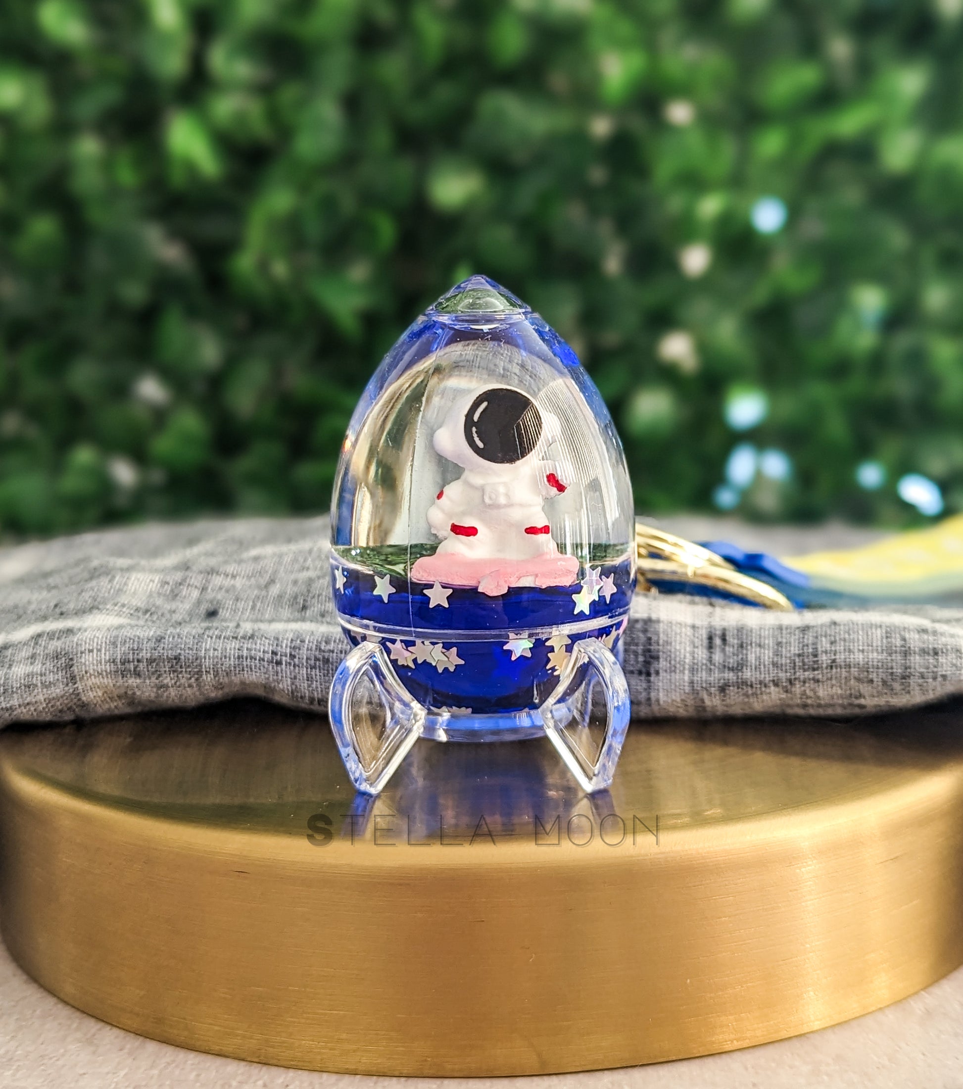 Astronaut Blue Liquid Keychain - The Stella Moon Shop