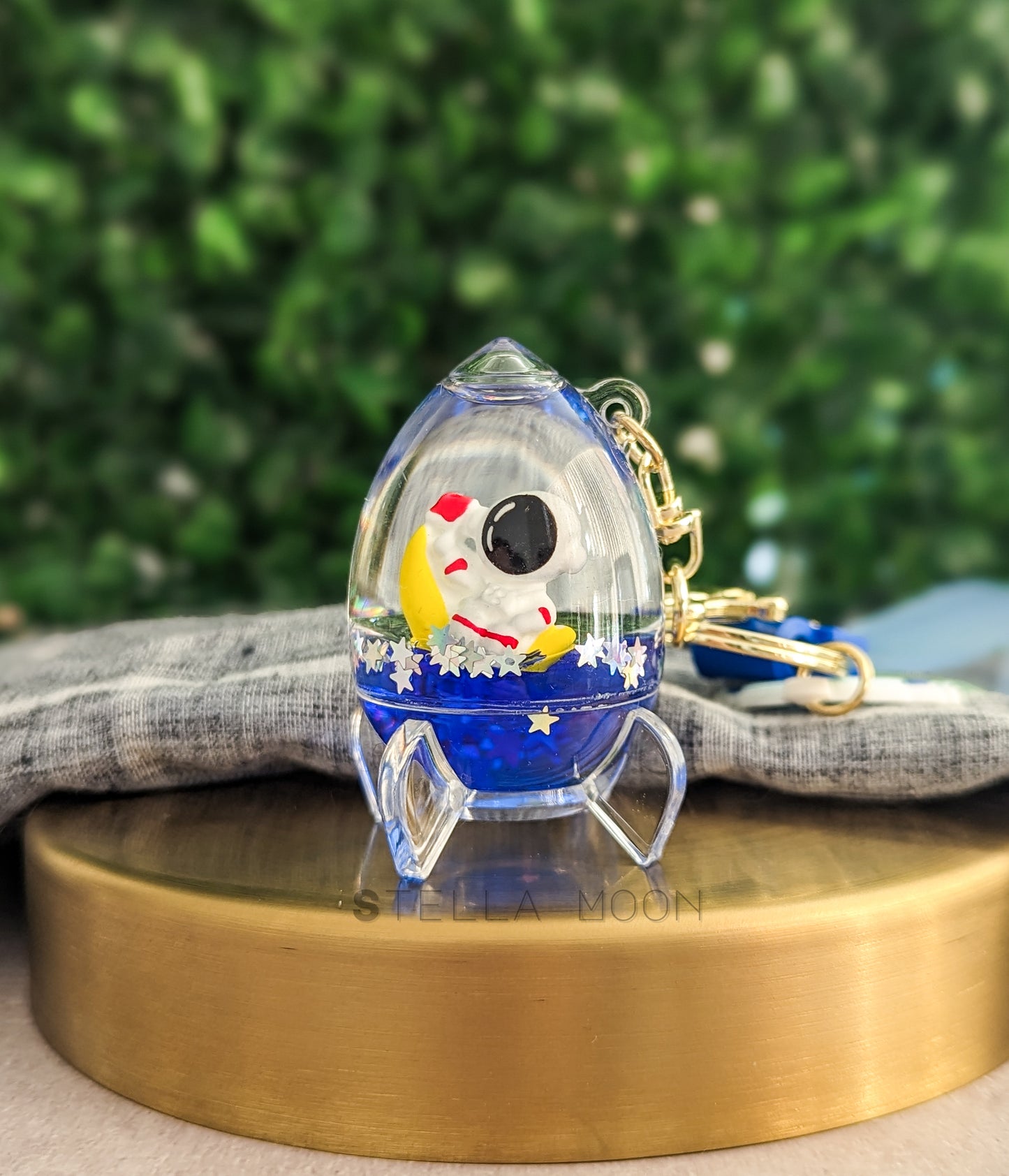 Astronaut Blue Liquid Keychain - The Stella Moon Shop