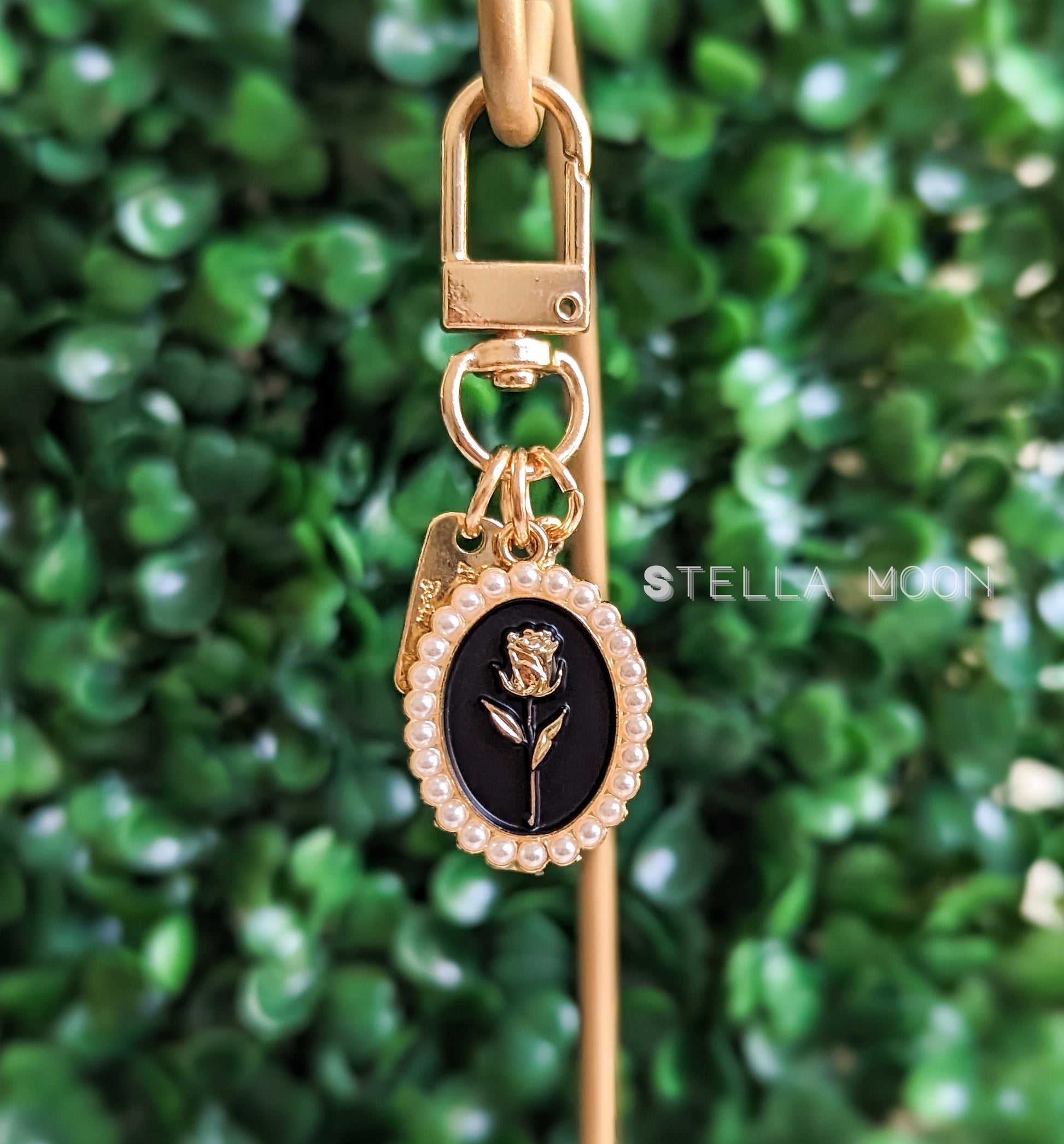 Rose Keychain - The Stella Moon Shop