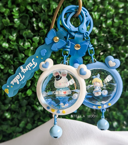 Alice in Wonderland Liquid Keychain - The Stella Moon Shop