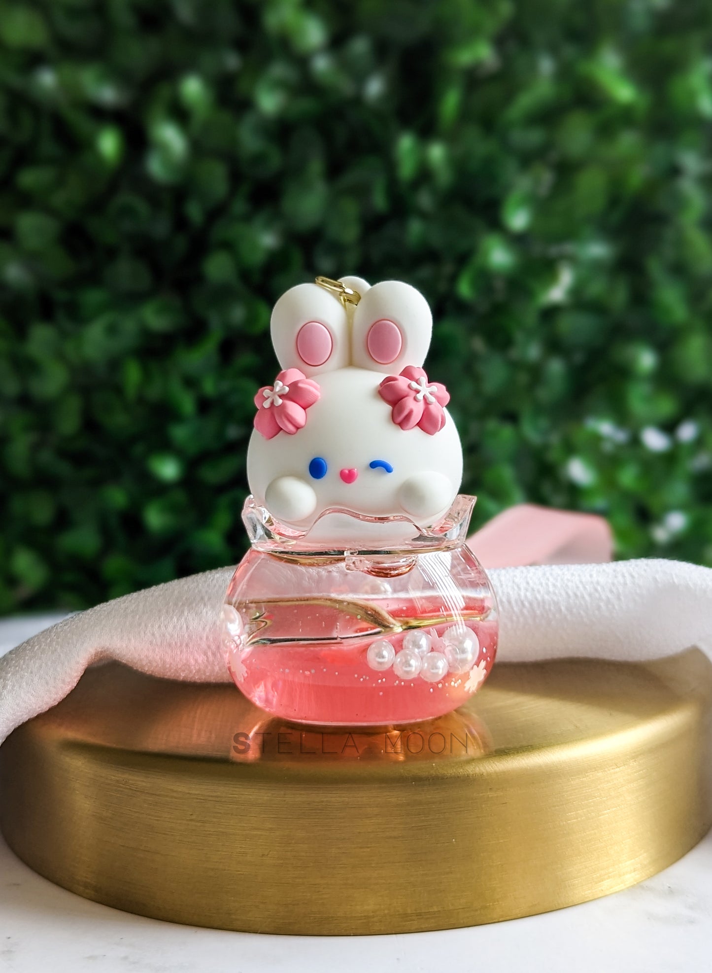 Pink Sakura Bunny Liquid Keychain - The Stella Moon Shop