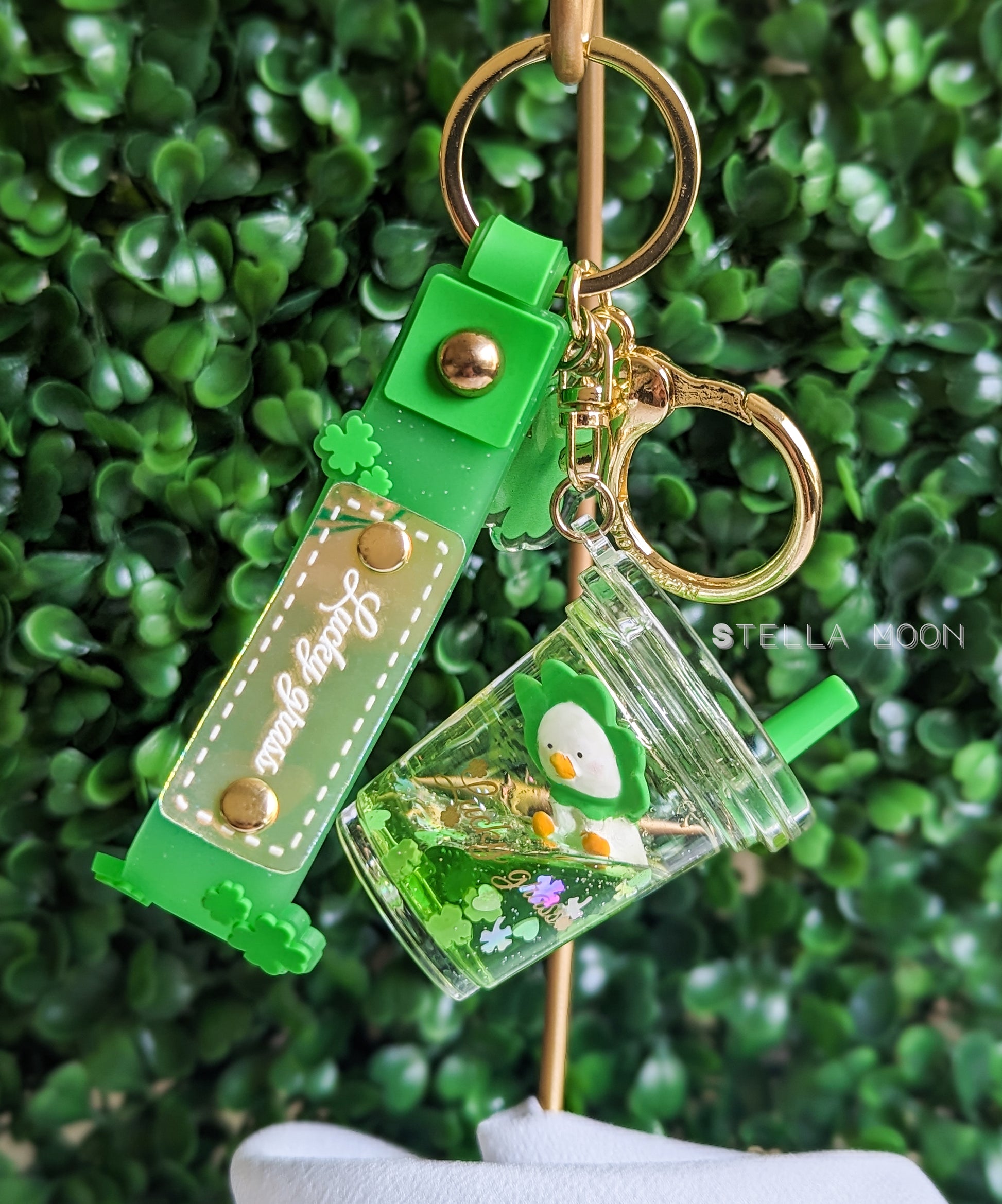 Lucky Duck Liquid Keychain - The Stella Moon Shop