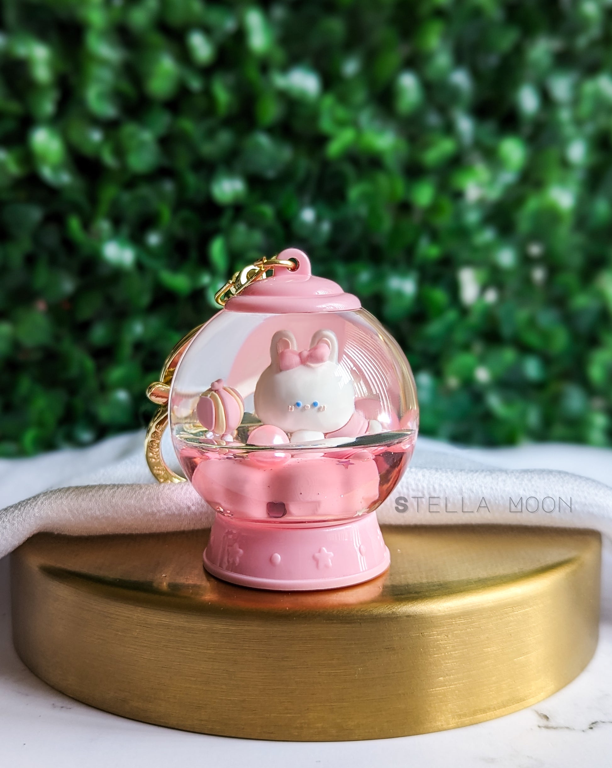 Snow Globe Liquid Keychain - The Stella Moon Shop