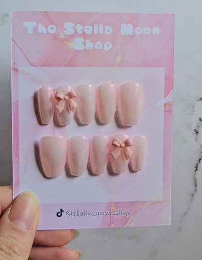 Blushing Pearl Press-On Nails